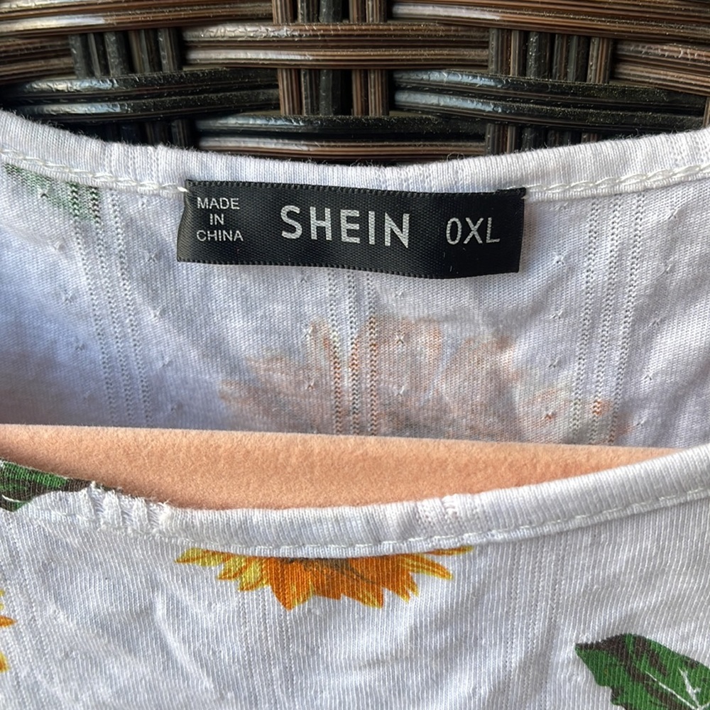 Shein Sunflower Top 0XL - Picture 4 of 10